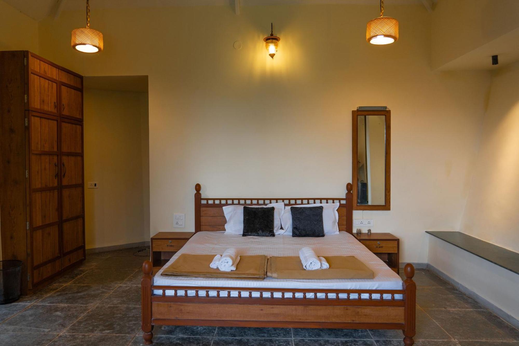Rajlok Resorts Pune Luaran gambar