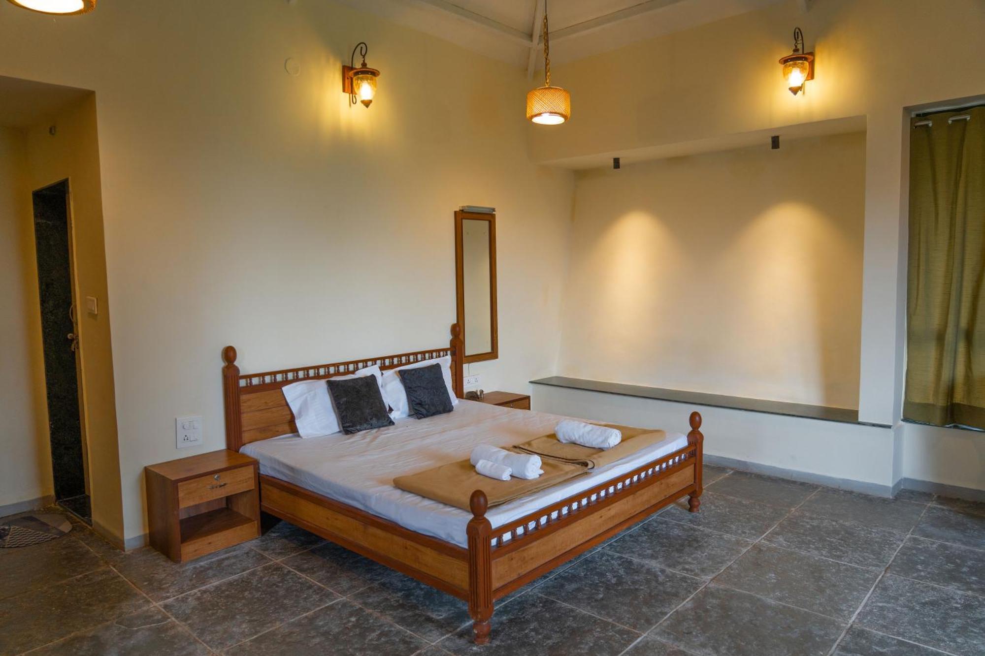 Rajlok Resorts Pune Luaran gambar